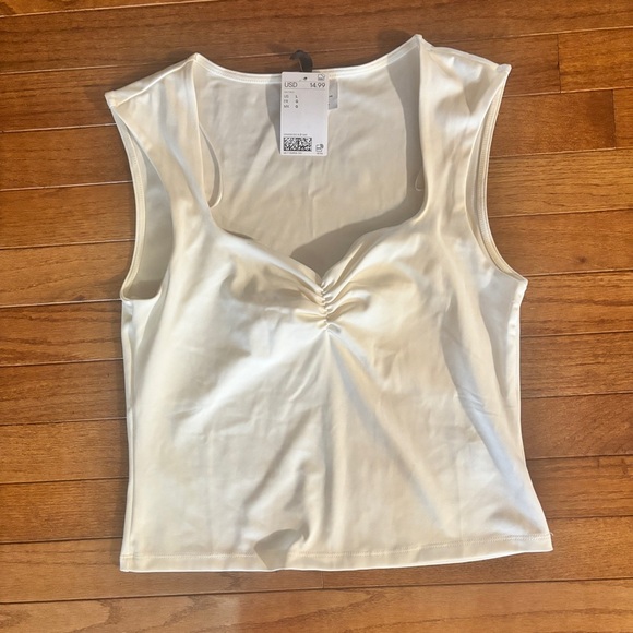 Divided Tops - NWT H&M tank top size L